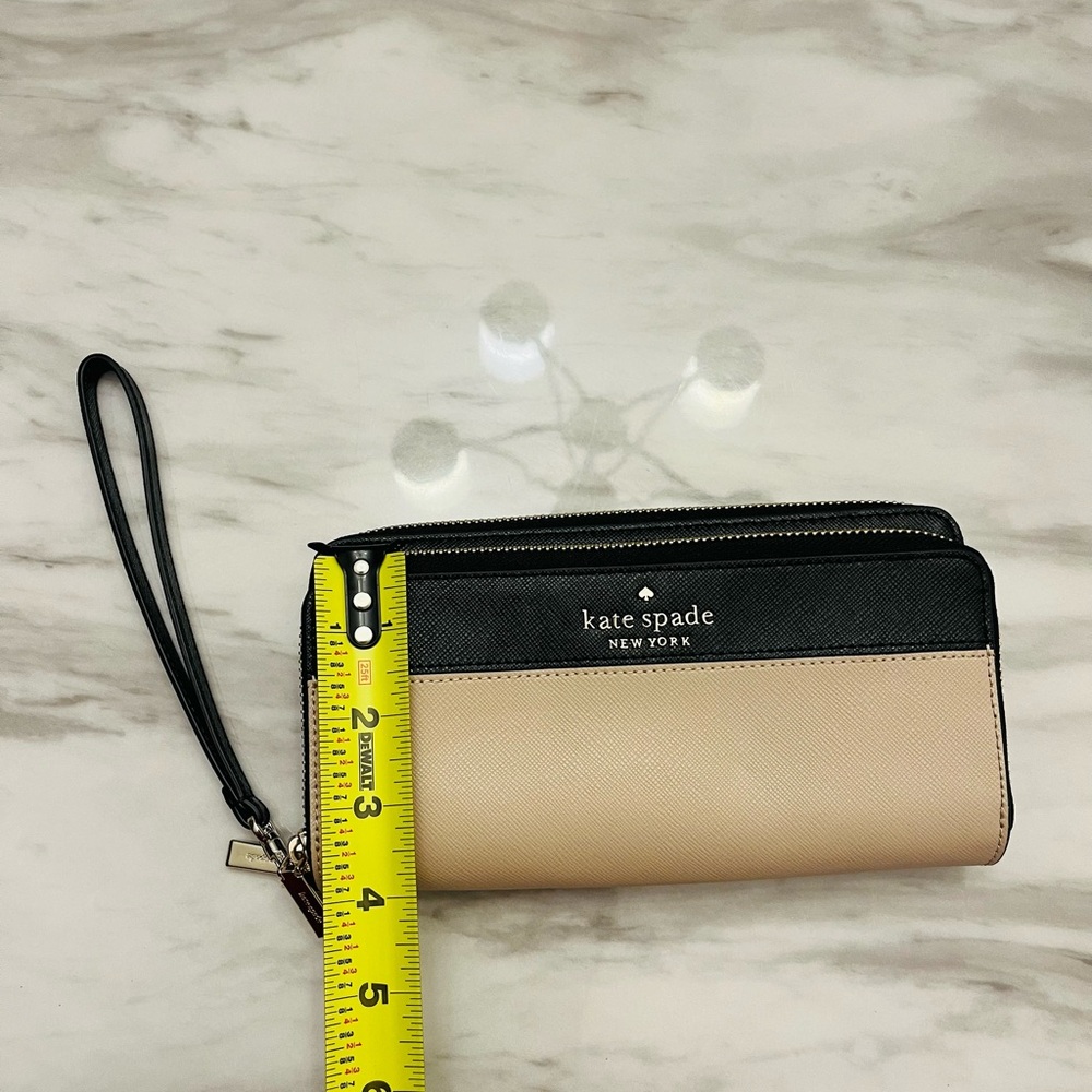 kate spade Black and Blush Zip-Around Wristlet Wallet - Picture 9 of 10